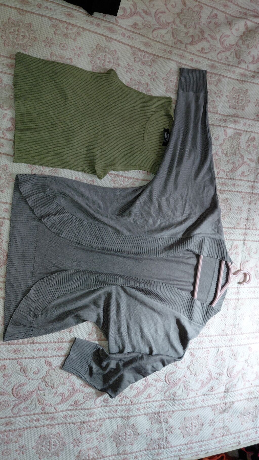 Maksimun 10 alana 1 manatdan Qadın üst geyimləri dəsti 1) Ağ T‑shirt — Futbolka və polo, Bakı (8)