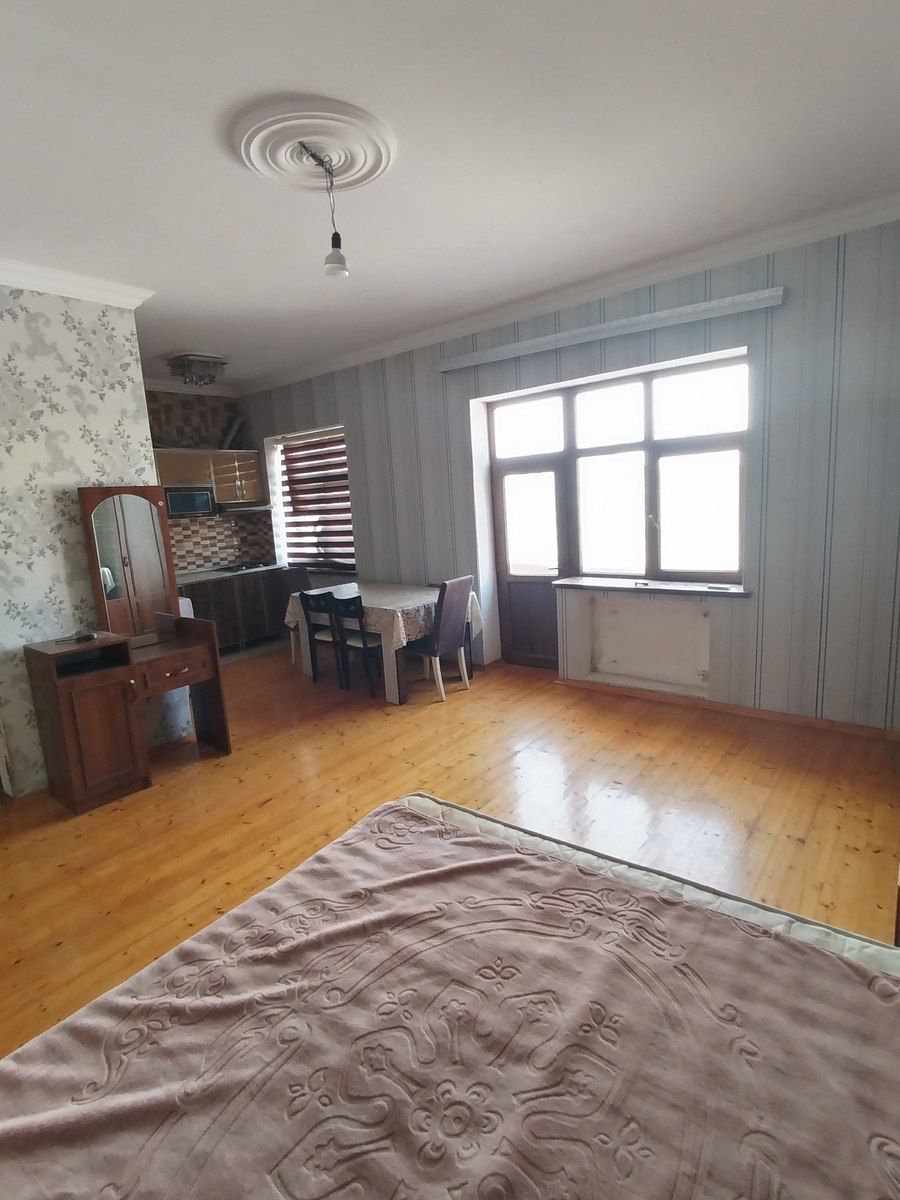İcarəyə verilir 1 otaqlı köhnə tikili 45 m² — Mənzil, Bakı (2)