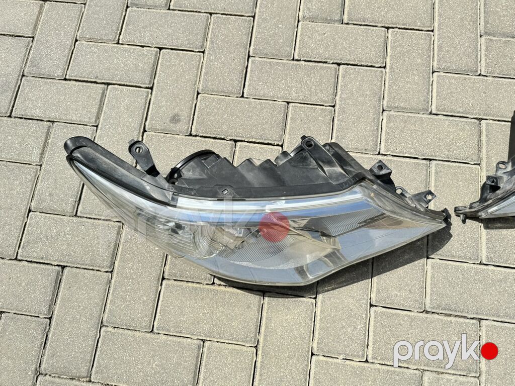 Komplekt, Yaxın və uzaq vuran işıqlar Toyota, 2011 il, Orijinal, İşlənmiş — Avtomobil işığı, Bakı (5)