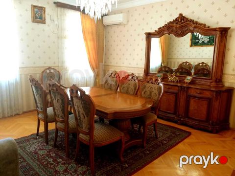 İcarəyə verilir 3 otaqlı köhnə tikili 80 m²