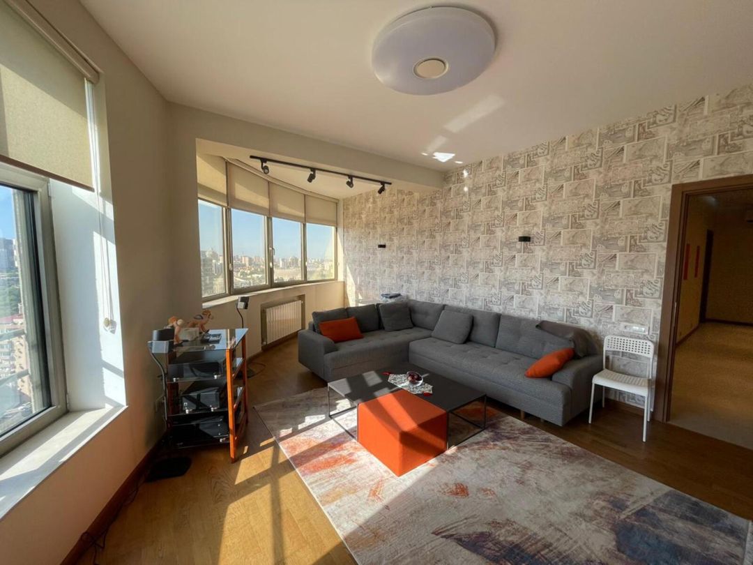 Satılır 4 otaqlı yeni tikili 220 m² — Mənzil, Bakı (2)