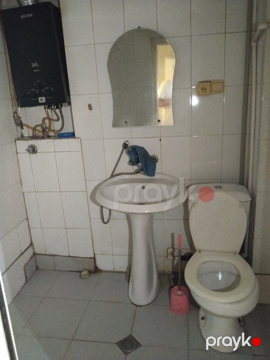 Satılır 2 otaqlı köhnə tikili 55 m² — Mənzil, Bakı (10)