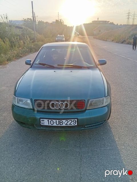 Audi A4, 1.8 L, 2000 il, 209 000 km — Bakı