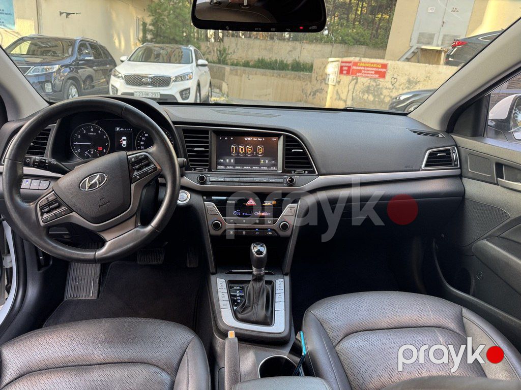 Hyundai Avante, 1.6 L, 2018 il, 70 300 km — Avtomobillər, Bakı (9)