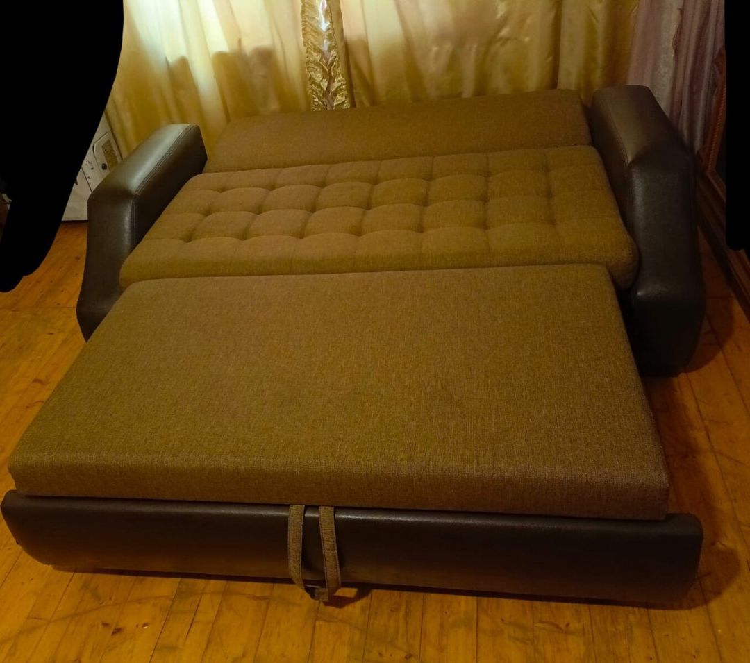 Divan Saloğlu — Mebel, Bakı (6)