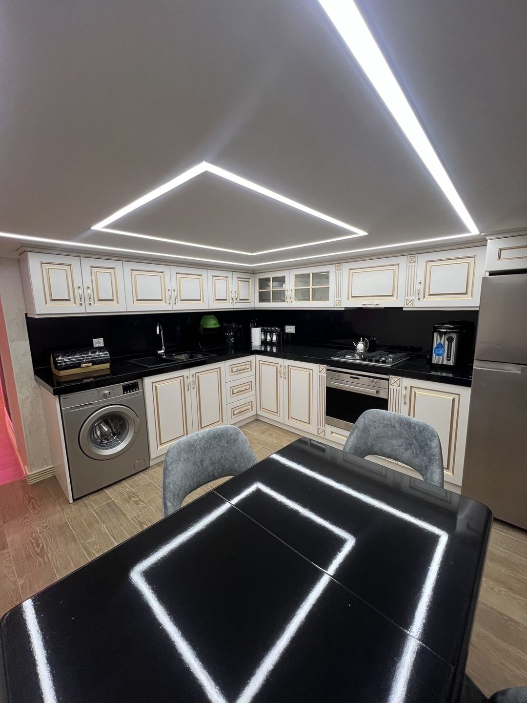 İcarəyə verilir 3 otaqlı köhnə tikili 100 m² — Mənzil, Bakı (9)