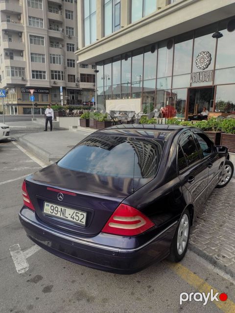 Mercedes-Benz C-Class (W203) sedan - Kuzov: 4 qapılı sedan, tünd