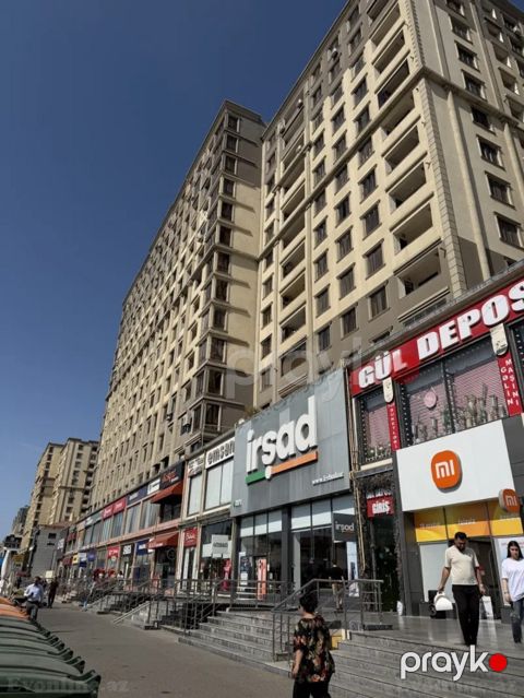 3-otaqlı yeni tikili, İnşaatçılar m., 123 m²