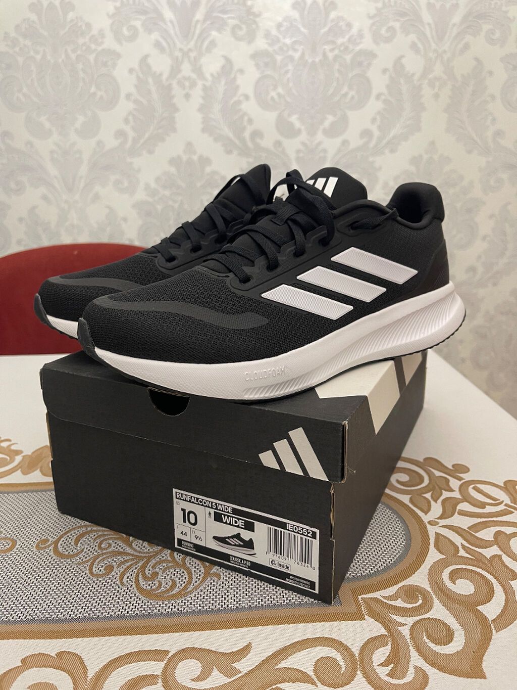 Ayaqqabı Amerikadan yeni gelib. Original Adidasdır. 44 ölçüdür — Krossovkalar, Bakı (3)