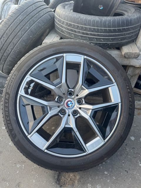 "BMW" təkərləri 245/45 R19 — Bakı