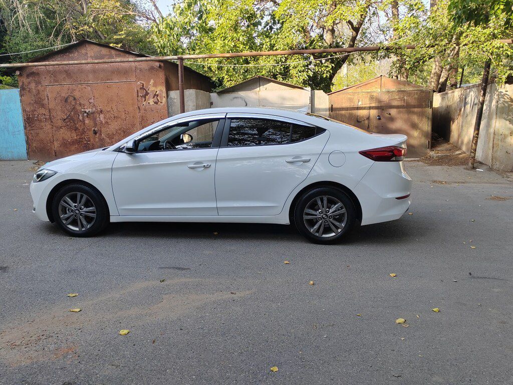 Hyundai Avante, 1.6 L, 2016 il, 199 900 km — Avtomobillər, Bakı (7)