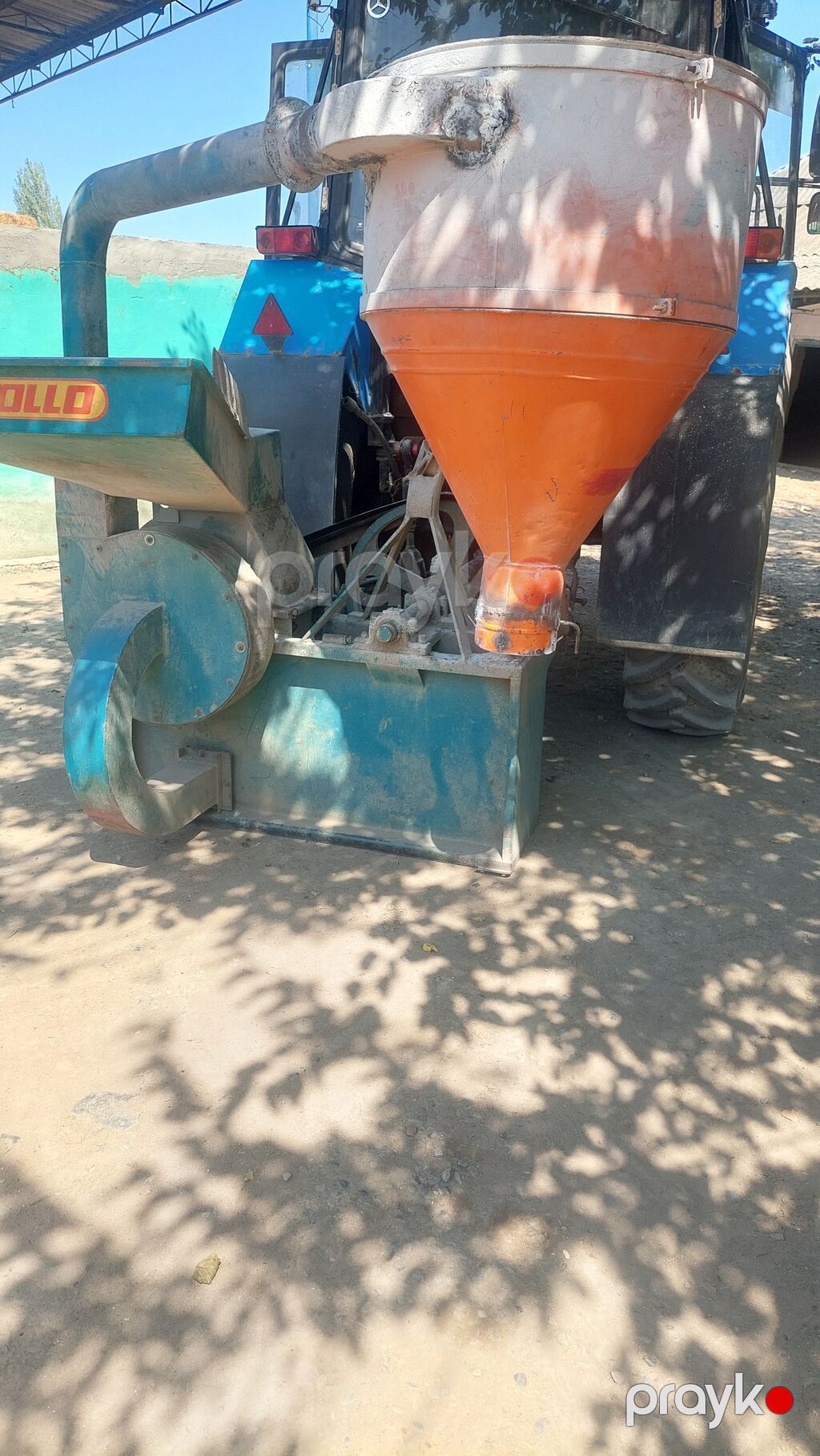 Abollo traktor qoşqulu dən/yonca üyüdücü–qarışdırıcı aparat - Traktor — Kənd təsərrüfatı avadanlığı, Cəlilabad (4)