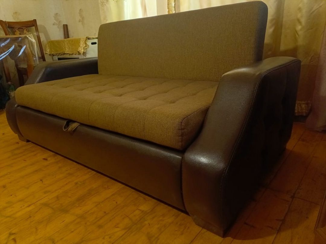 Divan Saloğlu — Mebel, Bakı (7)