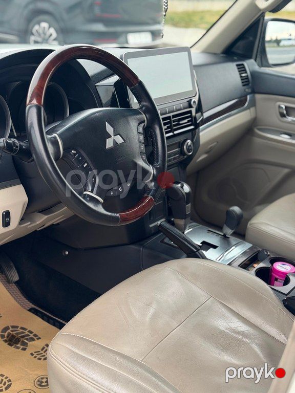 Mitsubishi Pajero, 3.5 L, 2010 il, 291 000 km — Avtomobillər, Bakı (7)