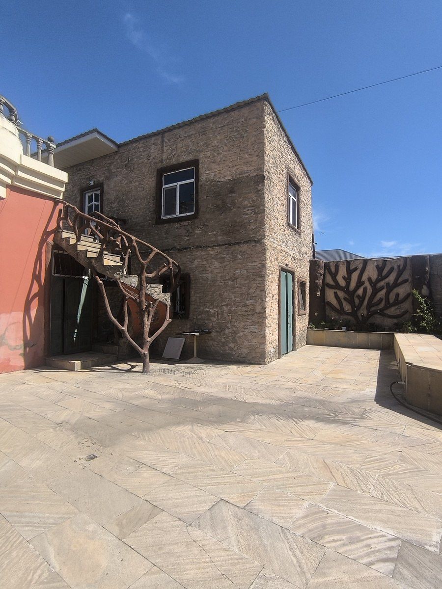 Satılır 8 otaqlı həyət evi/bağ evi 400 m² — Ev, villa, Bakı (5)