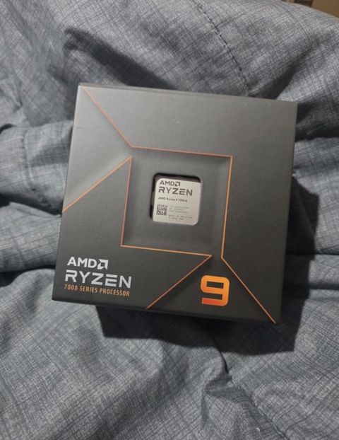 AMD Ryzen 9 7900x — Bakı
