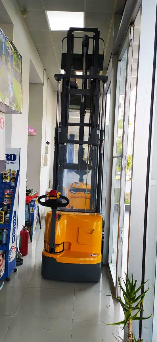 Yük qaldıran "Hochkraft R15" — Biznes və avadanlıq, Bakı (6)