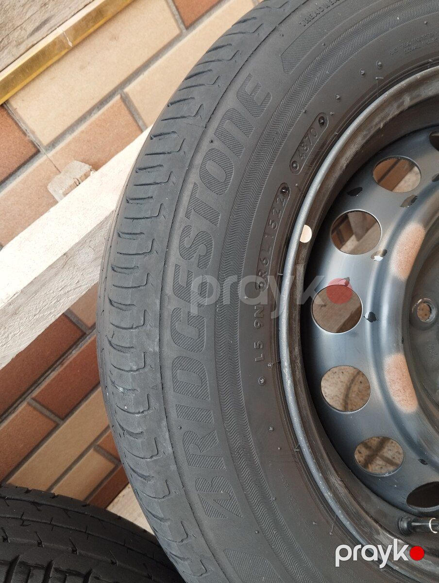 Toyota təkərləri 195/65 R15 — Ehtiyat hissələri və aksesuarlar, Bakı (4)
