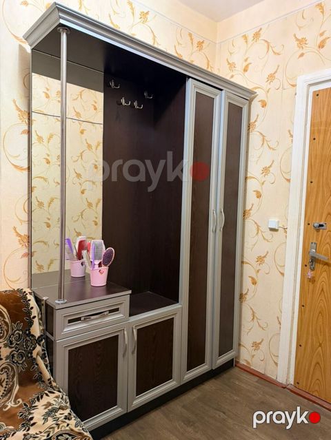 Dehliz dolabi 60manat yaxsi veziyyetde.koce gore — Bakı