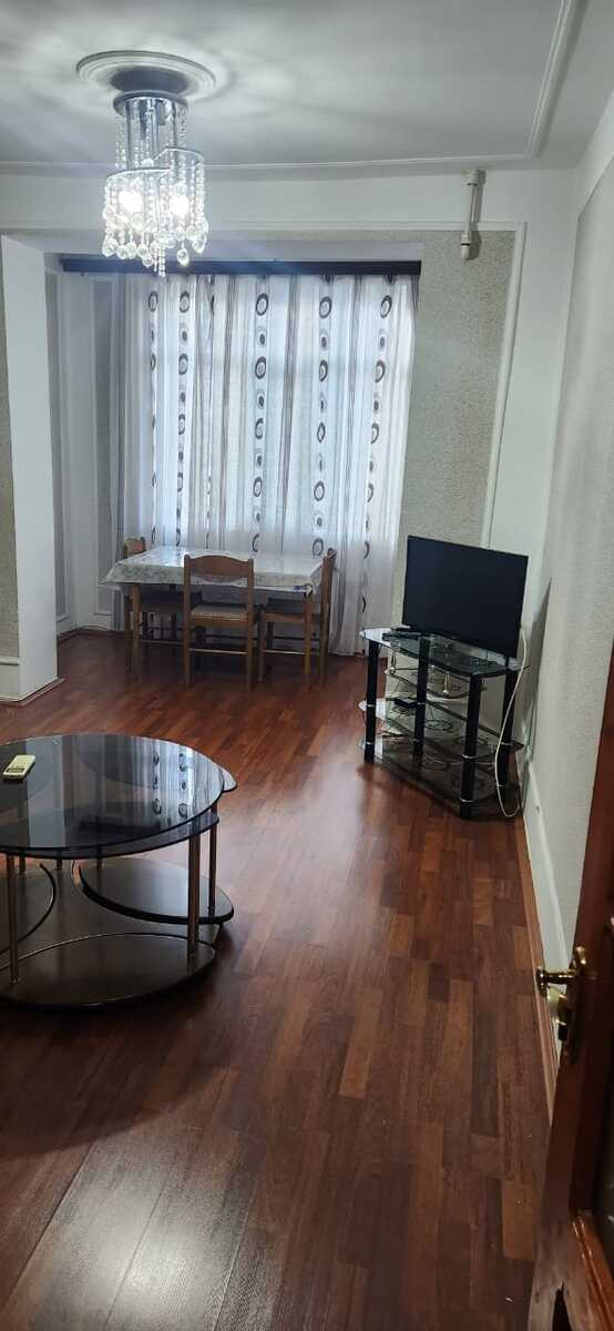 Satılır 2 otaqlı köhnə tikili 52 m² — Mənzil, Bakı (3)