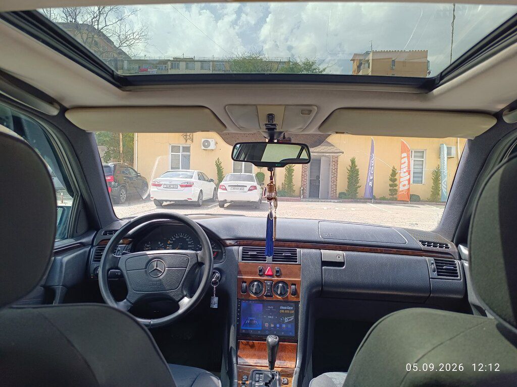 Mercedes E 230, 2.3 L, 1996 il, 476 093 km — Avtomobillər, Bakı (11)
