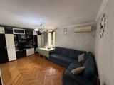 Satılır 2 otaqlı köhnə tikili 50 m² — Kamil bəy — Apartment