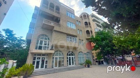 Gənclik metrosu yaxınlığında — koroğlu rəhimov küçəsində 4 mərtəbəli