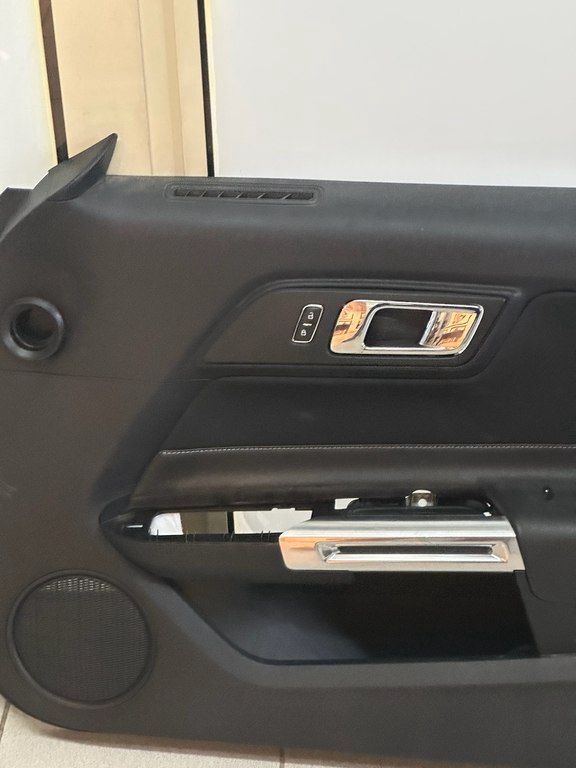 "Ford Mustang" qapı üzlükləri — Ehtiyat hissələri və aksesuarlar, Bakı (2)