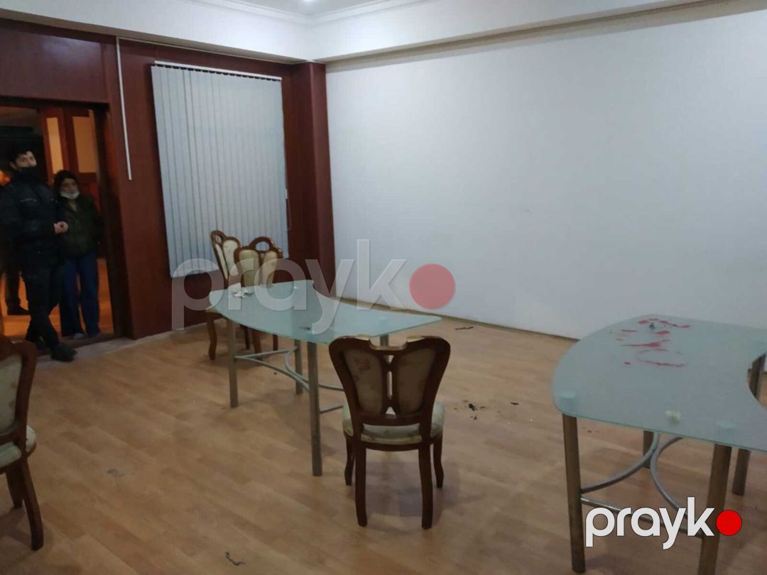 İcarəyə verilir 1 otaqlı ofis 42 m² — Ofis, Bakı (8)