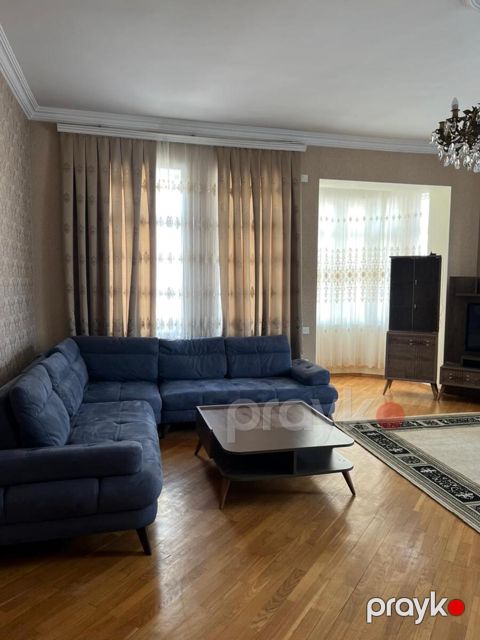 İcarəyə verilir 4 otaqlı yeni tikili 210 m²