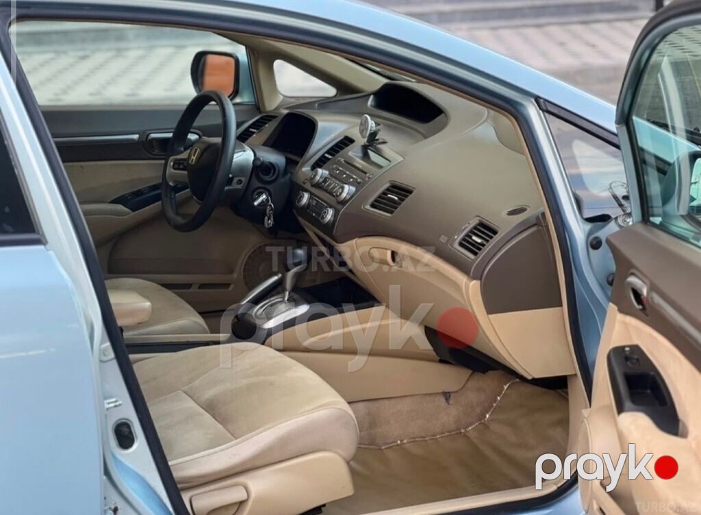 Honda Civic Hybrid sedan - Kuzov: 4 qapılı sedan, açıq mavi rəng — Avtomobillər, Masazır (10)