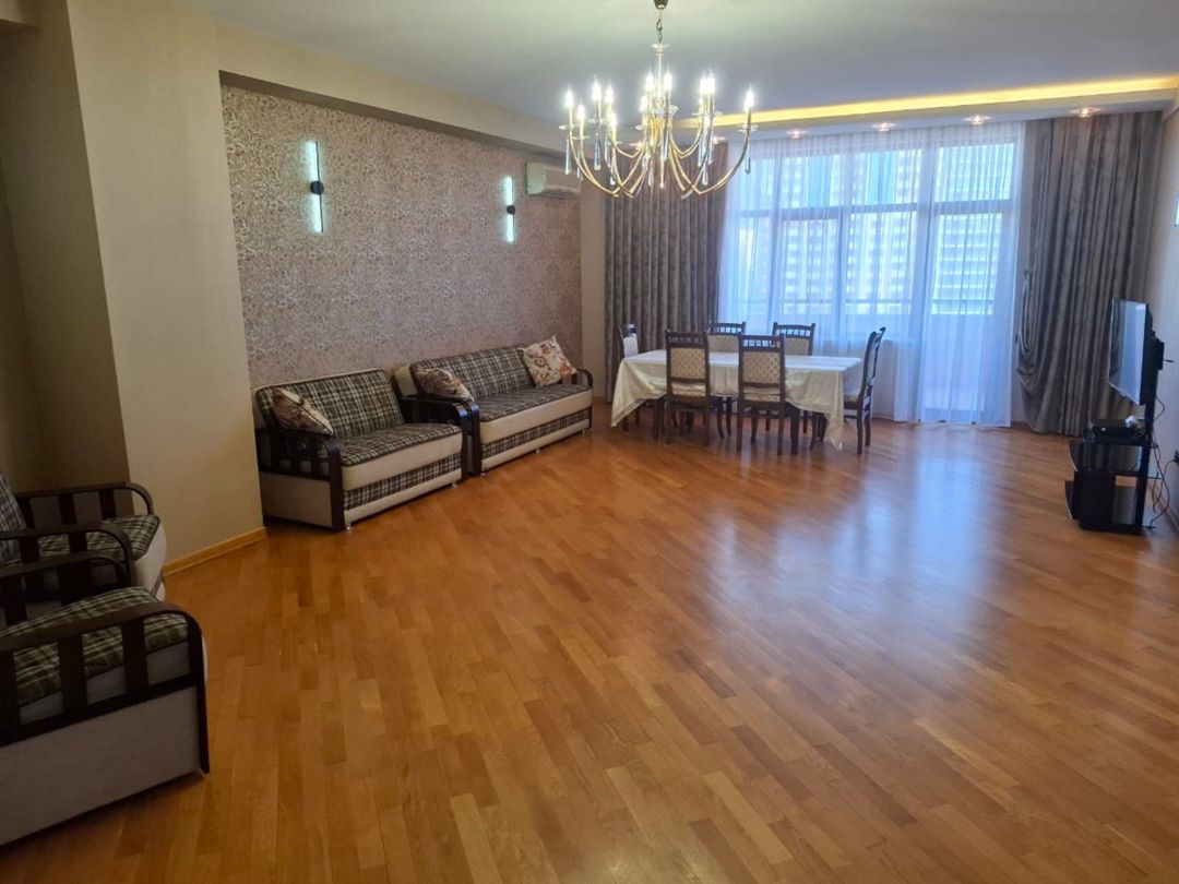 İcarəyə verilir 3 otaqlı yeni tikili 170 m² — Mənzil, Bakı (7)
