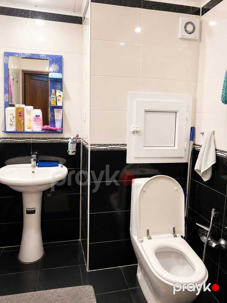 Satılır 2 otaqlı köhnə tikili 68 m² — Mənzil, Bakı (9)