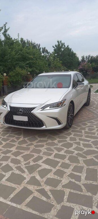 Lexus ES 300h, 2.5 L, 1.59 kWh, 2025 il, 13 358 km