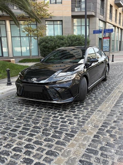 Toyota Camry, 2.0 L, 1 kWh, 2025 il, 11 000 km — Bakı