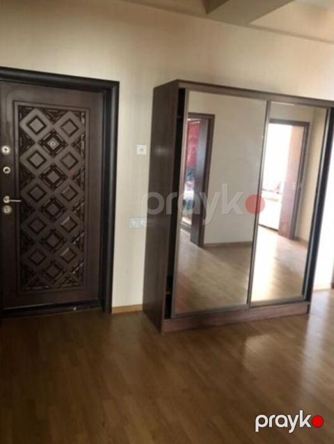 İcarəyə verilir 3 otaqlı yeni tikili 120 m²