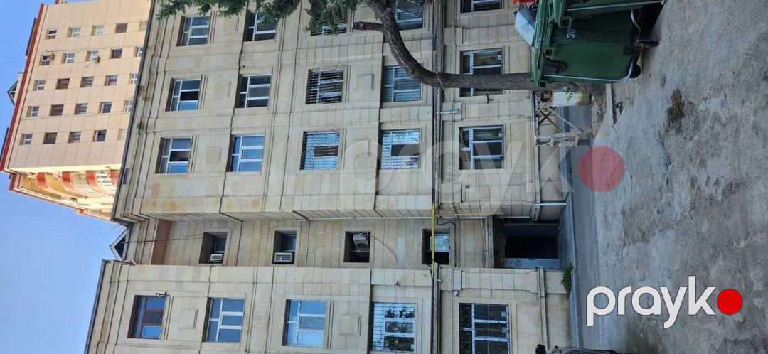Satılır 5 otaqlı köhnə tikili 145 m² — Mənzil, Bakı (2)