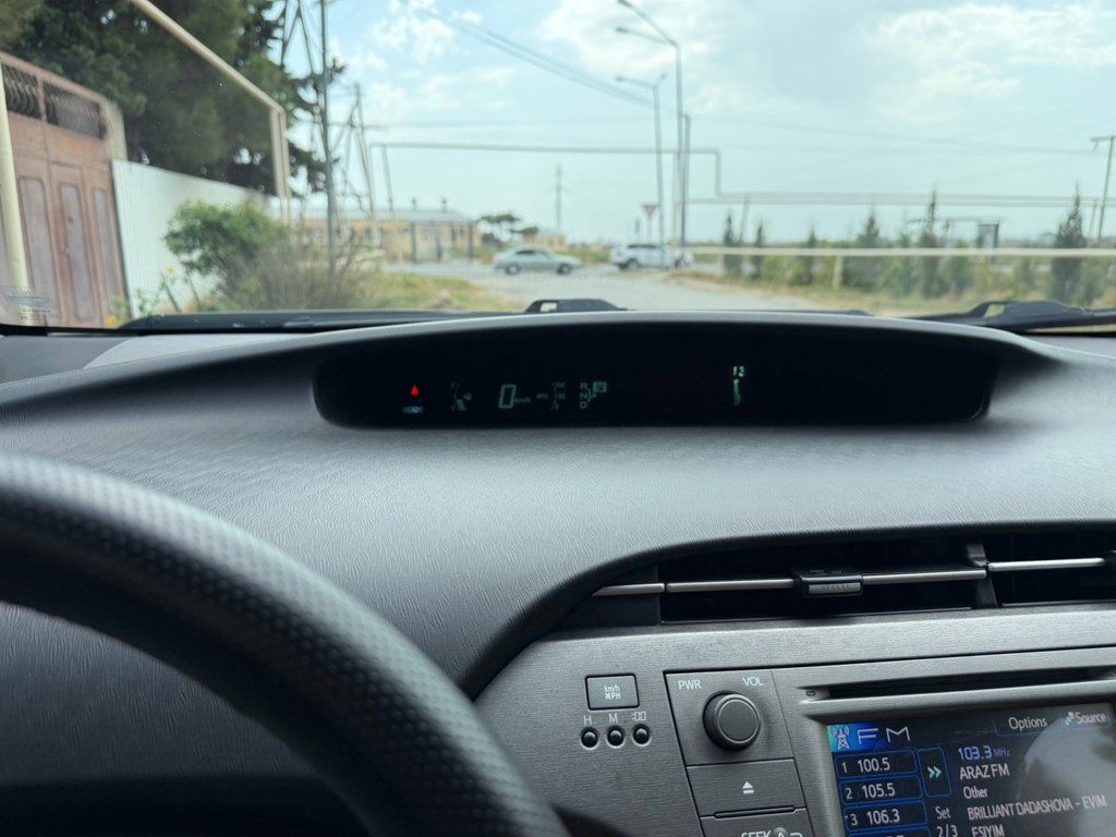 Toyota Prius, 1.8 L, 1.3 kWh, 2015 il, 281 635 km — Avtomobillər, Bakı (8)
