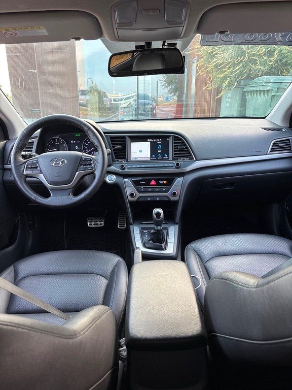Hyundai Avante, 1.6 L, 2017 il, 197 000 km — Avtomobillər, Bakı (11)