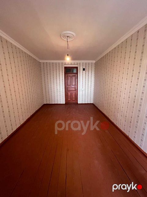 Satılır 1 otaqlı köhnə tikili 22 m²