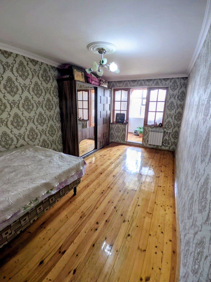 Satılır 4 otaqlı köhnə tikili 100 m² — Mənzil, Bakı (6)