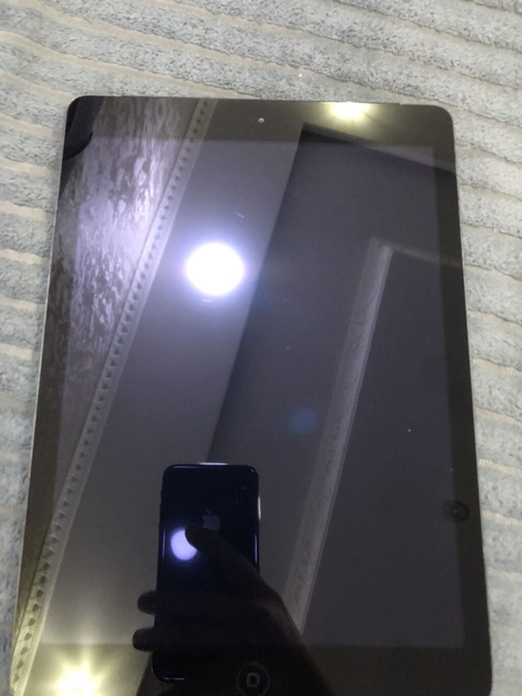 Apple iPad planşet - Korpus: gümüş rəngli alüminium, arxada Apple — Apple, Bakı (2)