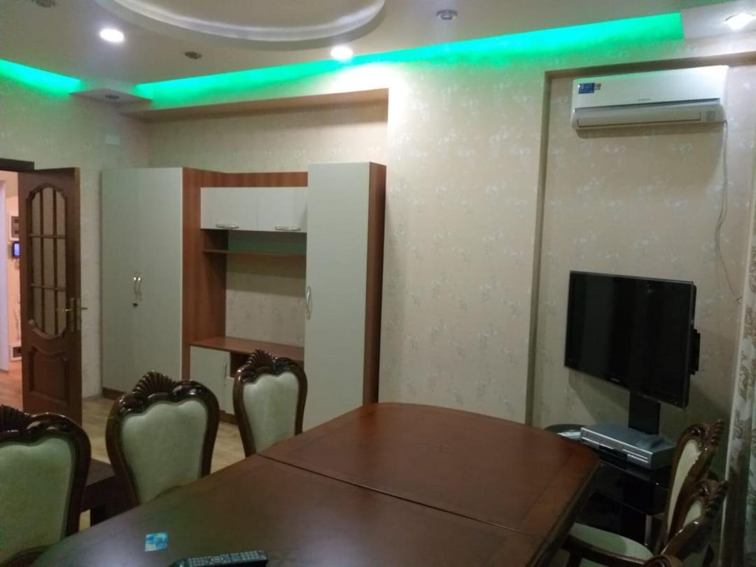 İcarəyə verilir 2 otaqlı yeni tikili 95 m² — Mənzil, Bakı (5)