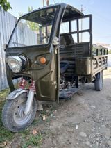 Yük daşıma üçün üçtəkərli mini yük motosikleti (kargo tricikl) — Мотоциклы