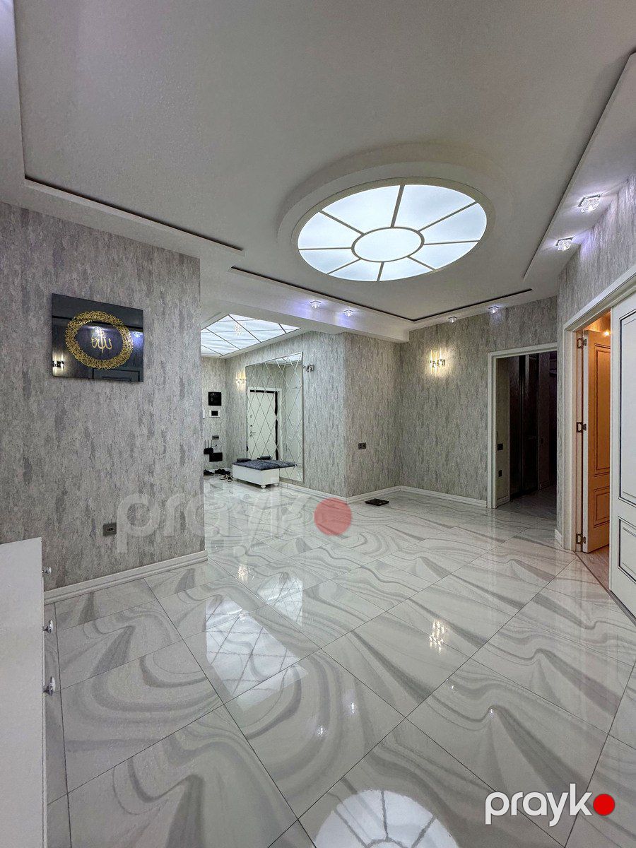 Satılır 4 otaqlı yeni tikili 200 m² — Mənzil, Bakı (12)