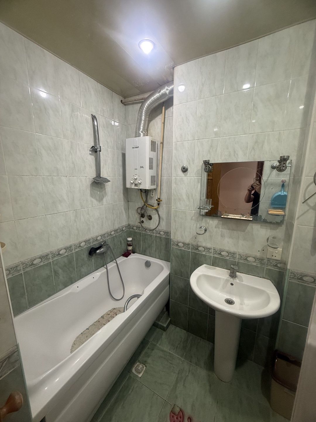 İcarəyə verilir 4 otaqlı köhnə tikili 100 m² — Mənzil, Bakı (9)