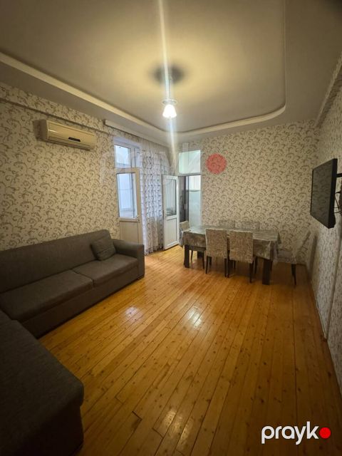 İcarəyə verilir 2 otaqlı yeni tikili 80 m²