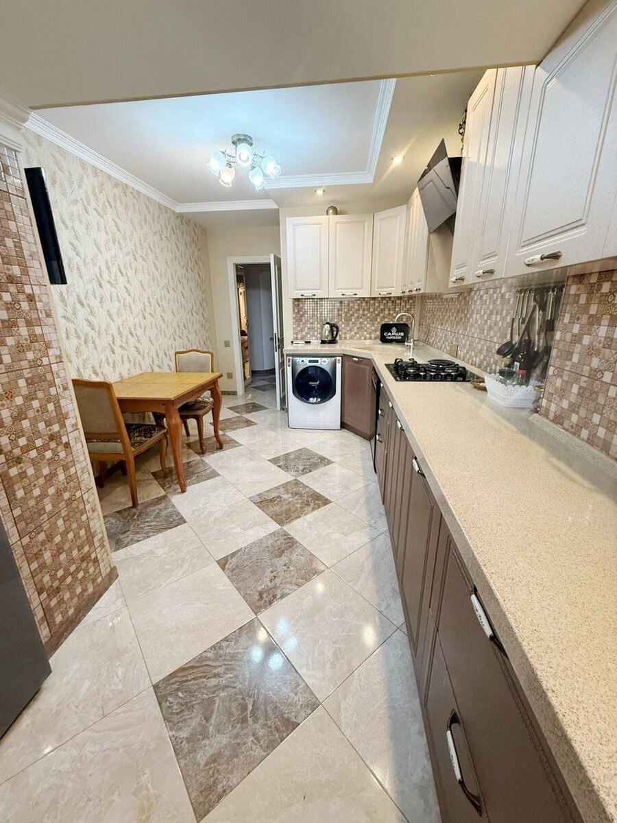 İcarəyə verilir 3 otaqlı köhnə tikili 92 m² — Mənzil, Bakı (10)