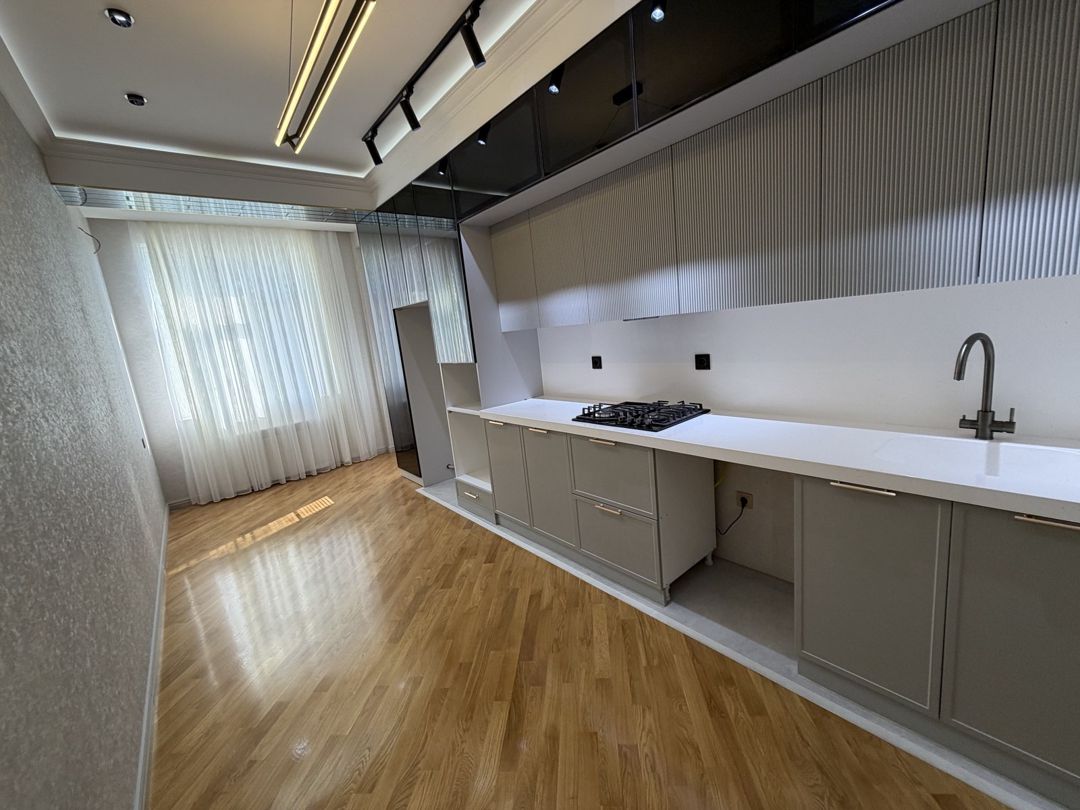 Satılır 4 otaqlı yeni tikili 140 m² — Mənzil, Bakı (9)