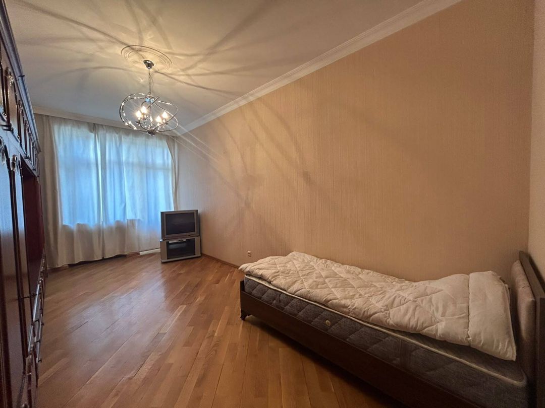 İcarəyə verilir 4 otaqlı yeni tikili 210 m² — Mənzil, Bakı (7)
